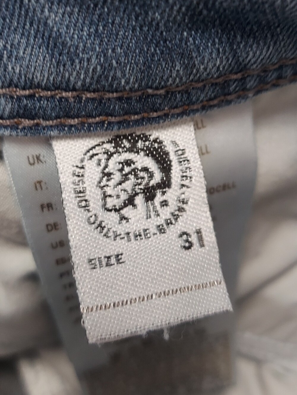 Diesel Men's Classic Light Blue Men’s Distressed Straight-Leg Jeans 31" X 34" - Picture 8 of 10